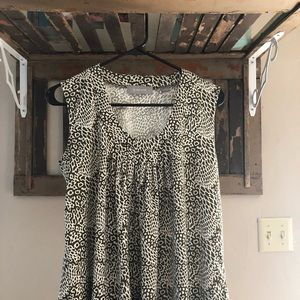 Liz Claiborne sleeveless top